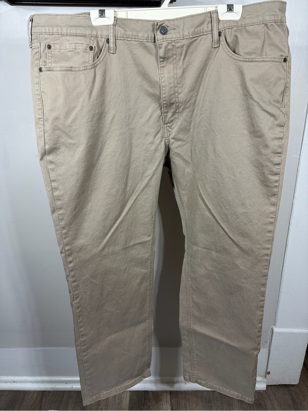 Levi’s 44x30 Men’s Khaki Chino Pants - Big & Tall Relaxed Straight